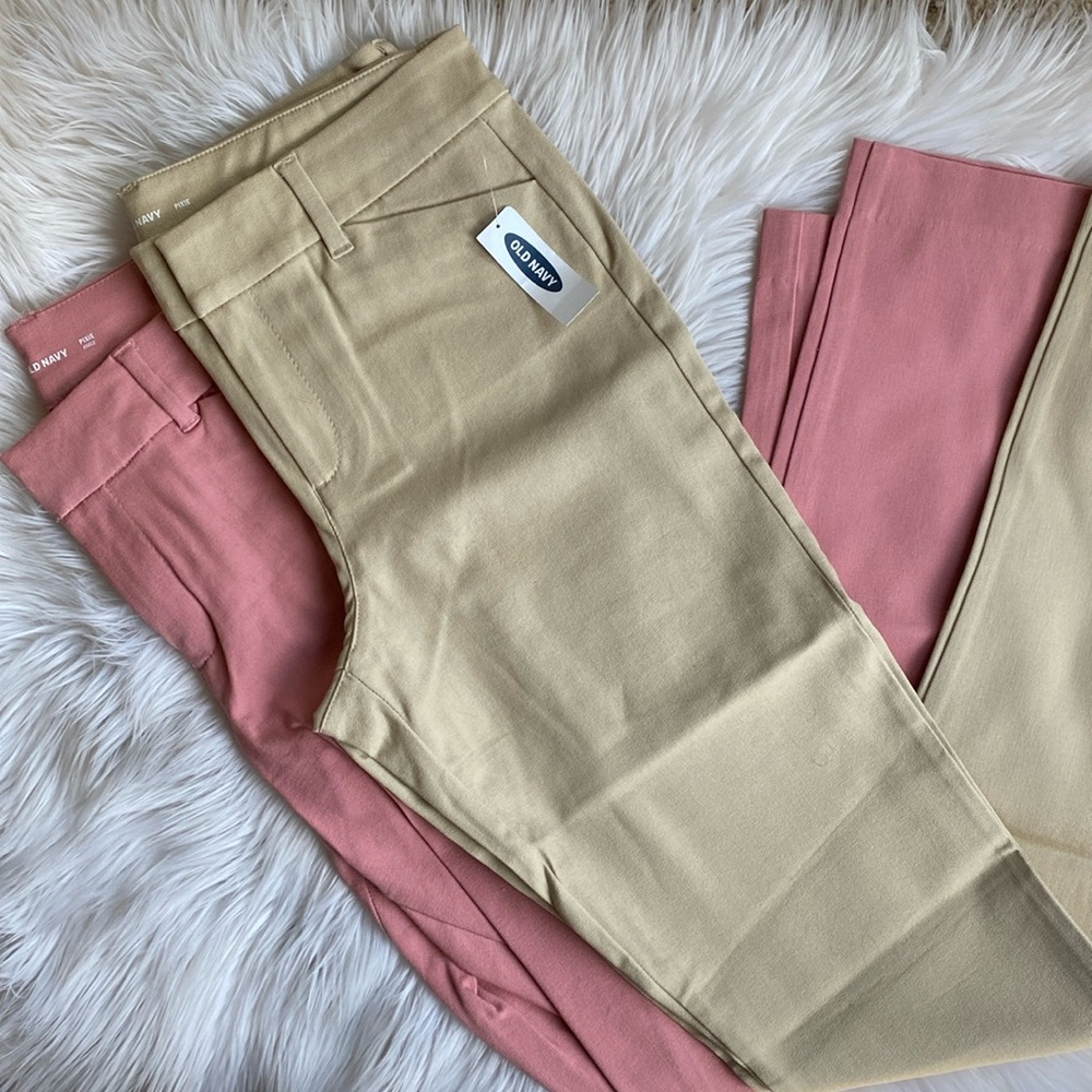 Old Navy Women's khaki Pixie pant 4Long